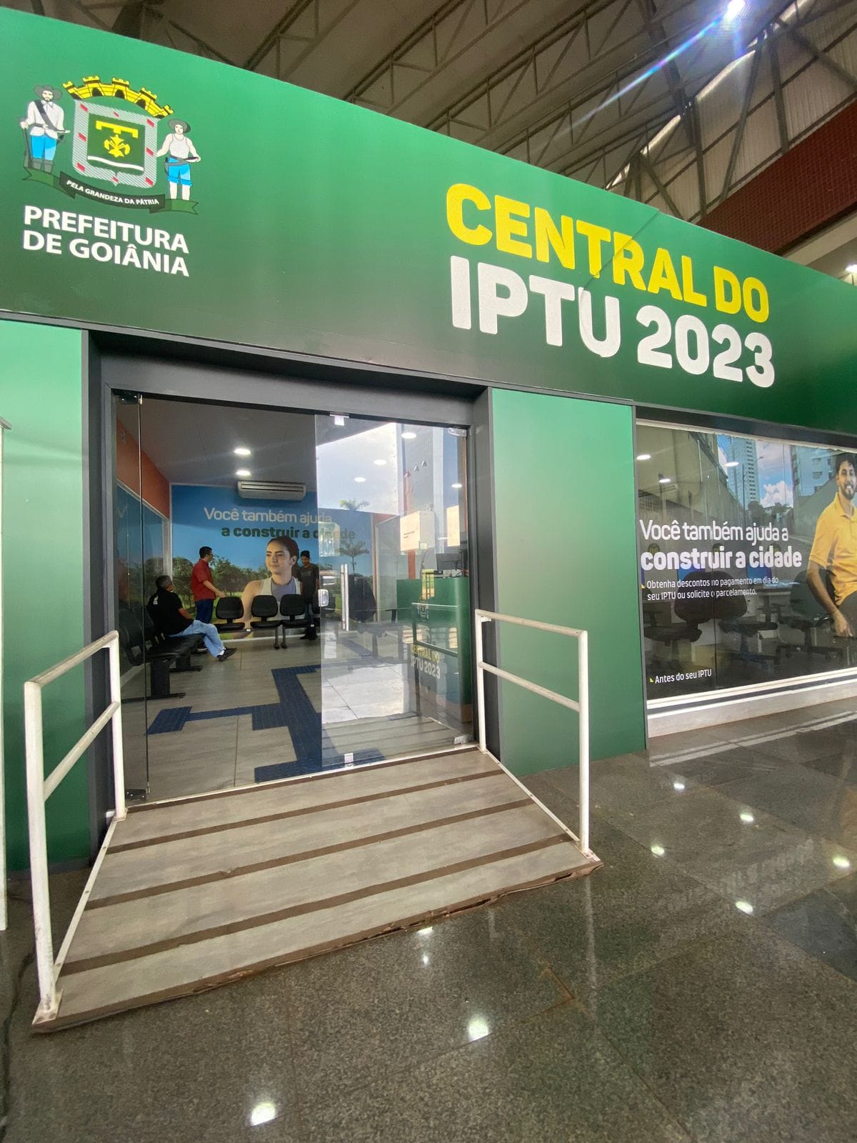 Prefeitura De Goi Nia Lan A Central Do Iptu Que Inicia Atendimentos